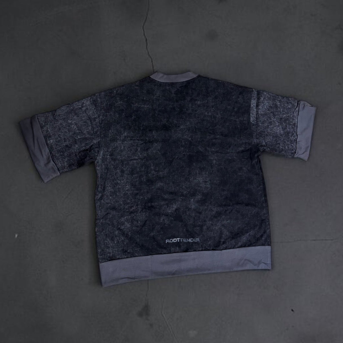 Heavyweight (distressed) T–shirt