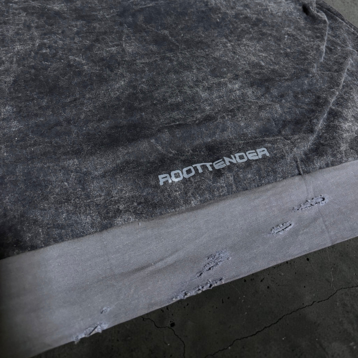 Heavyweight (distressed) T–shirt
